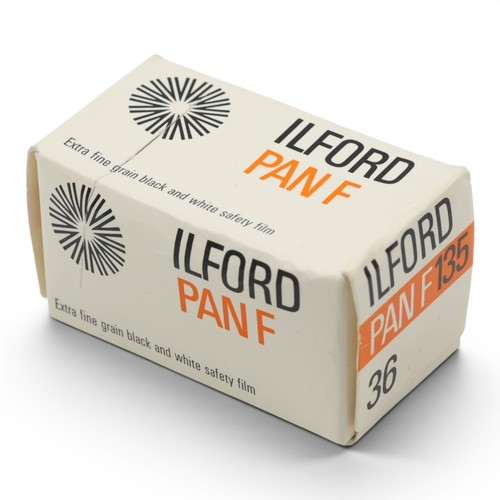 Ilford pan 135 schwarz - f,